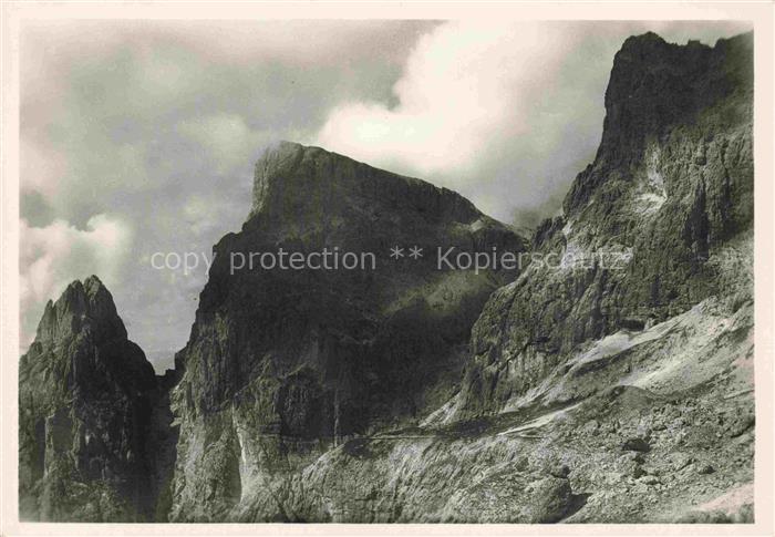 Gruppo delle Pale di San Martino Trentino IT Cusiglio e C. Rosetta dal sentiero