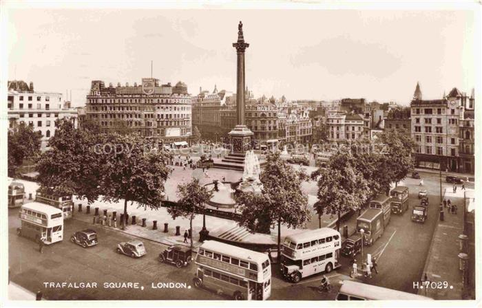 LONDON  UK Trafalgar Square Monument
