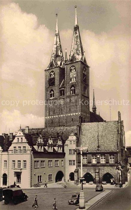 Stendal  Sachsen-Anhalt Dom und Rathaus