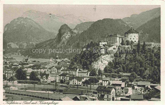 KUFSTEIN Tirol AT Panorama Schloss Blick gegen Kaisergebirge