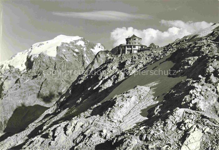 Stilfserjoch 2750m Passo dello Stelvio IT Rifugio Tibet verso Ortles Tibethuette