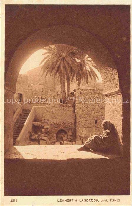 TUNIS Tunesie Au village arabe