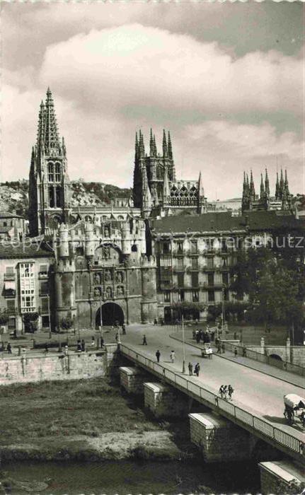 BURGOS Castilla y Leon ES Arco de Santa Maria y Catedral
