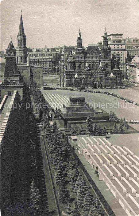 MOSCOW  Moskau Moscou RU Red Square Lenin and Stalin Mausoleum