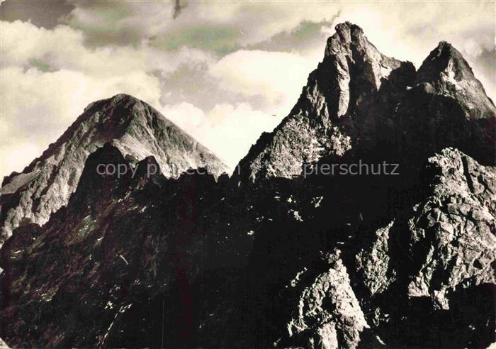 Tatransky Narodny Park Vysoke Tatry Poprad SK Pohlad z Kupoly na Bradavieu a Slv