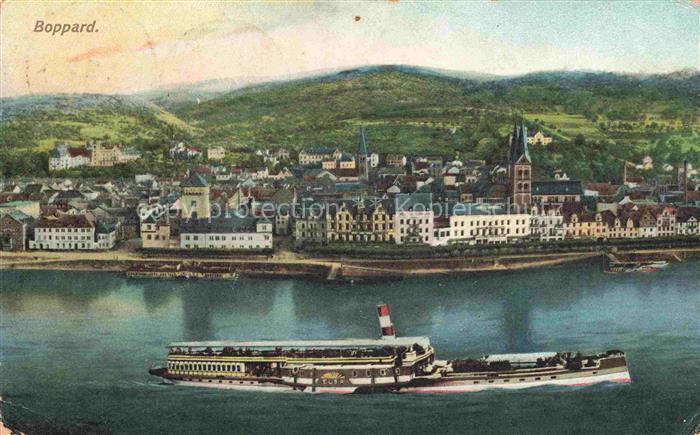 Boppard Rhein Rheinland-Pfalz Panorama Blick ueber den Rhein Dampfer