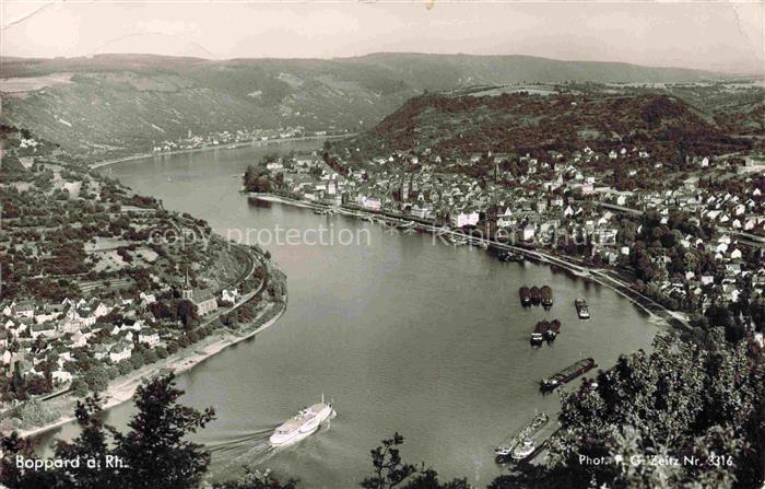 Boppard Rhein Rheinland-Pfalz Panorama Blick ueber den Rhein