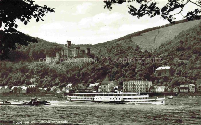 Kapellen-Stolzenfels KOBLENZ Rheinland-Pfalz Blick ueber den Rhein zum Schloss S