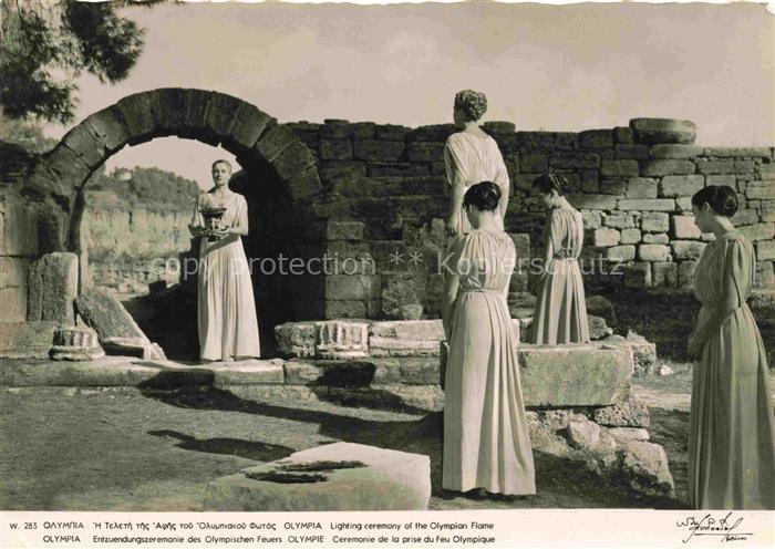 Olympia  Olimpia Greece Entzuendungszeremonie des Olympischen Feuers