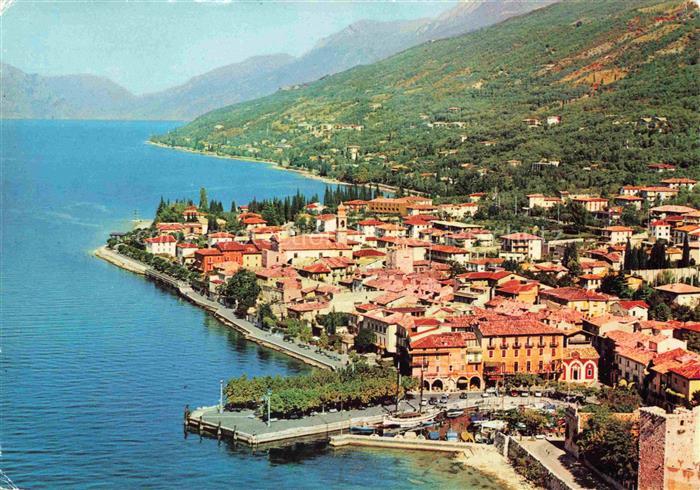 Torri del Benaco Garda Verona IT Panorama dall aereo Lago di Garda