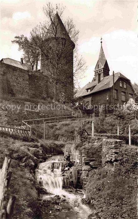 Olpe  Stadt Partie am Hexenturm Wasserfall