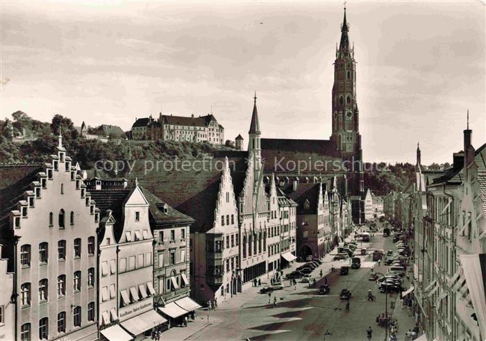 LANDSHUT  Isar Altstadt mit Blick auf Burg Trausnitz