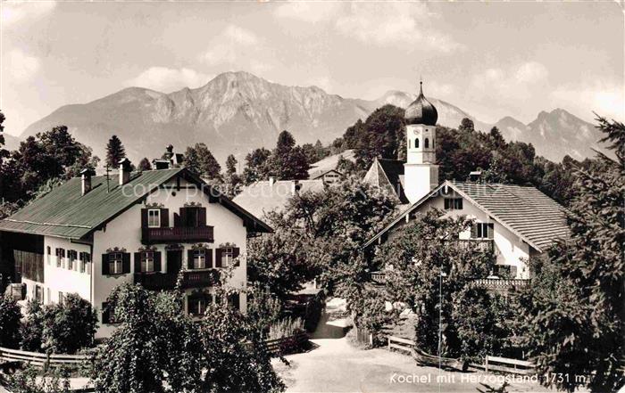Kochel am See Bayern Ortspartie mit Herzogstand
