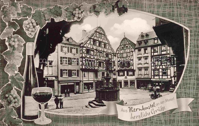 BERNKASTEL-KUES Berncastel Rheinland-Pfalz Marktplatz Brunnen
