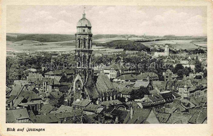 GoeTTINGEN  Niedersachsen Stadtansicht mit Kirche