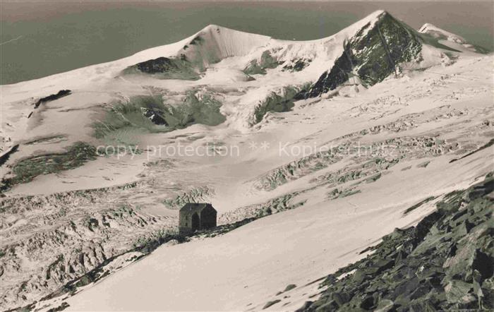 Neue Pragerhuette 2796m Grossvenediger AT Panorama Hoher Zaun Schwarze Wand und