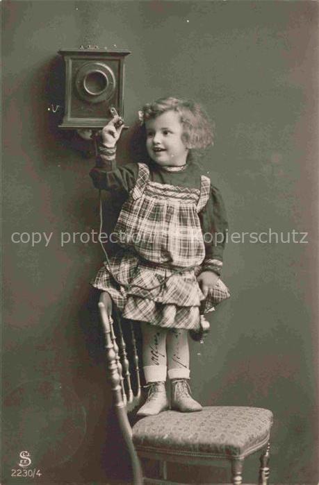 Foto SLJFF Nr. 2230/4 Telefon Kind Maedchen