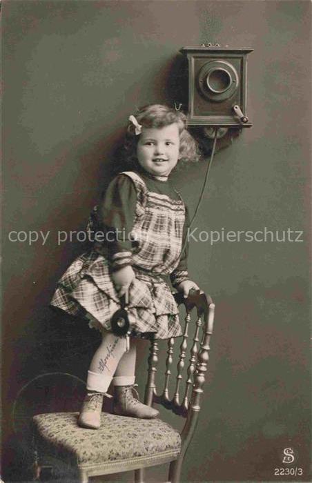 Foto SLJFF Nr. 2230/3 Telefon Kind Maedchen