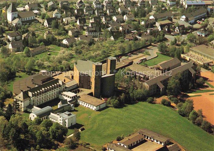 Meschede Arnsberg Hochsauerlandkreis NRW Benediktinerabtei Koenigsmuenster Flieg