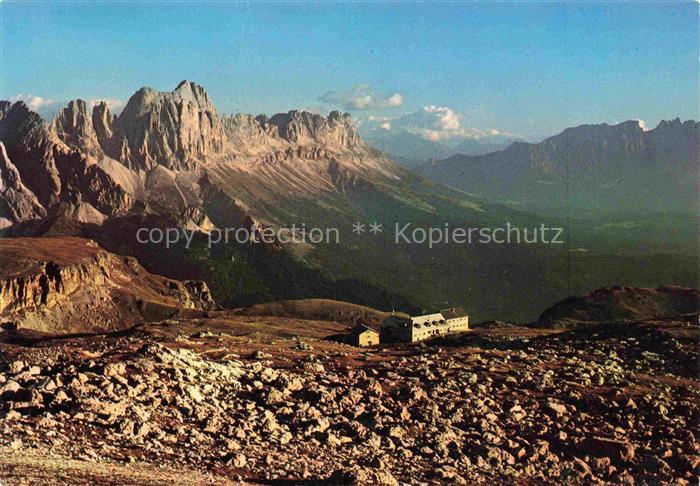 Schlernhaus Rifugio Monte Pez 2451m Voels am Schlern Dolomiten IT mit Rosengarte