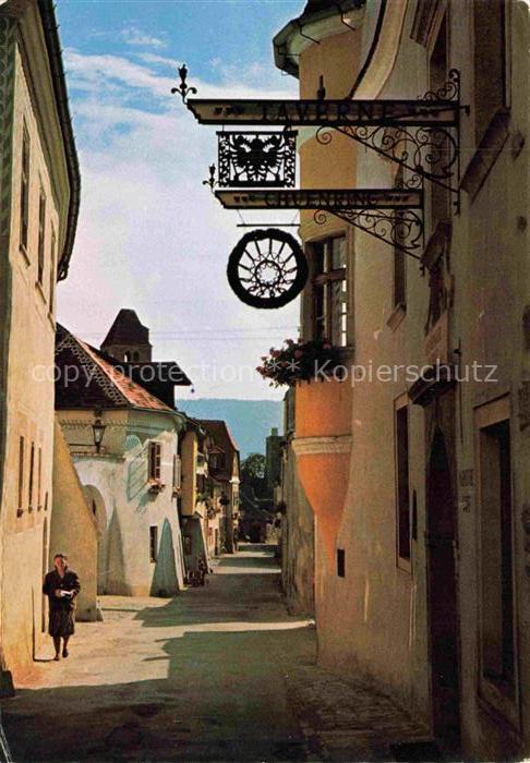 Duernstein Wachau Niederoesterreich AT Hautpstrasse mit Kuenringer Taverne