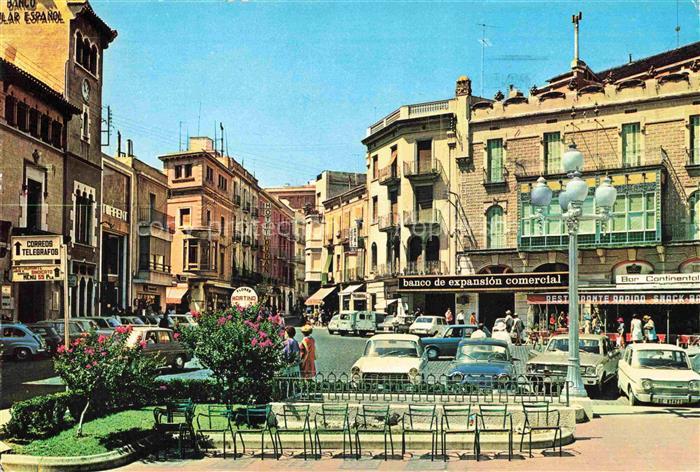 Figueras Figueres Gerona Cataluna ES Parte alta de la Rambla y calle Lasauca