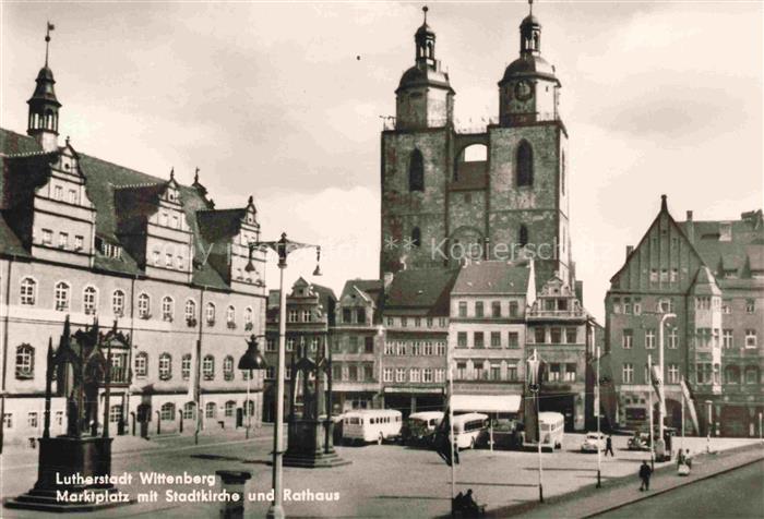 WITTENBERG  Lutherstadt Sachsen-Anhalt Marktplatz mit Stadtkirche und Rathaus