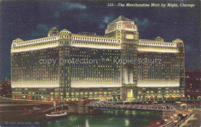 CHICAGO  Illinois USA The Merchandise Mart by Night