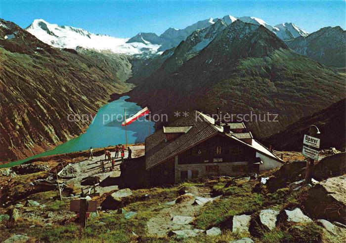 Schwaz Tirol AT Olpererhuette Blick auf Zillertaler Alpen