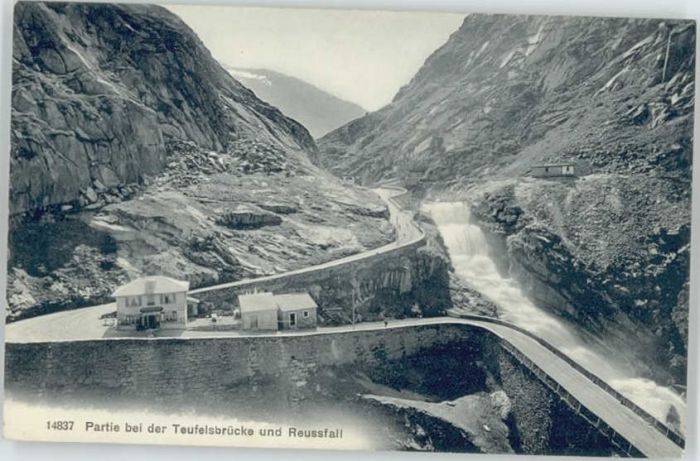 San Gottardo Teufelsbruecke Reussfall