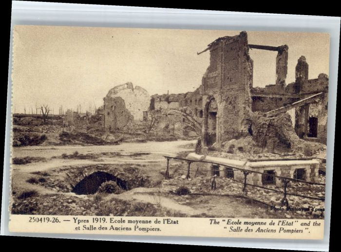 Ypern Ypres Ypres Ecole Moyenne Etat Salle Anciens Pompiers