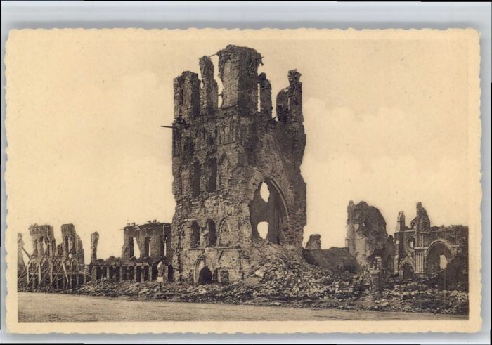 Ypern Ypres Ypres Ruines Halles Grand Place Roi Albert