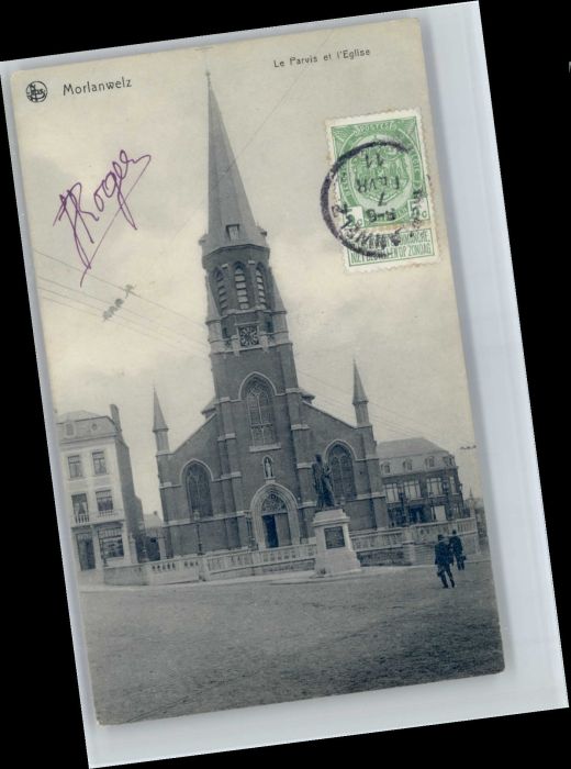 Morlanwelz Parvis Eglise