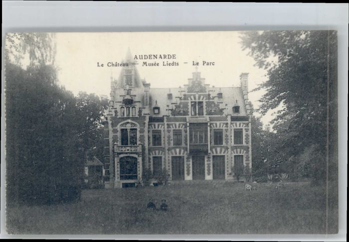 Audenarde Chateau Musee Liedts Parc