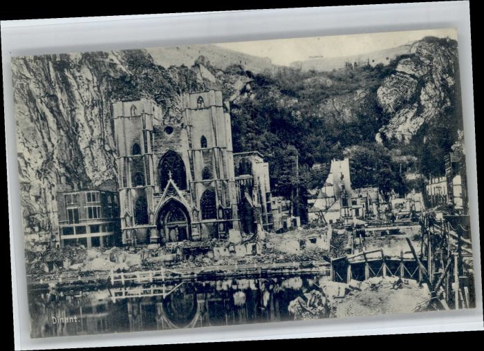 Dinant Wallonie Dinant Zerstoerung