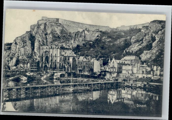 Dinant Wallonie Dinant Zerstoerung