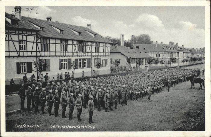 Grafenwoehr erenadeaufstellung Soldaten