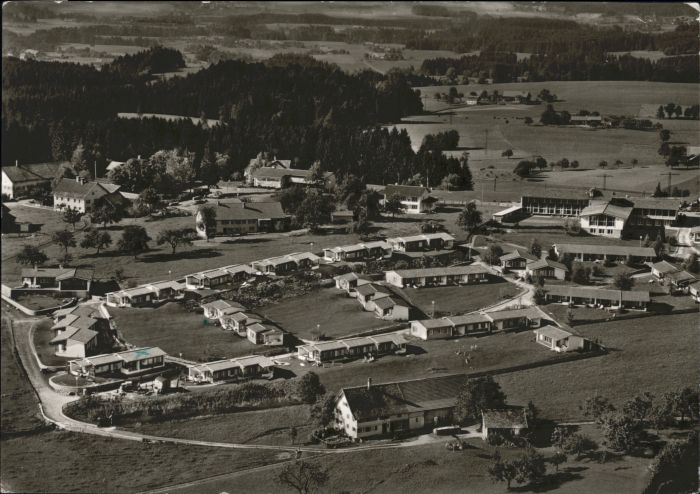 Lindenberg Allgaeu amilienferiendorf Nadenberg Fliegeraufnahme