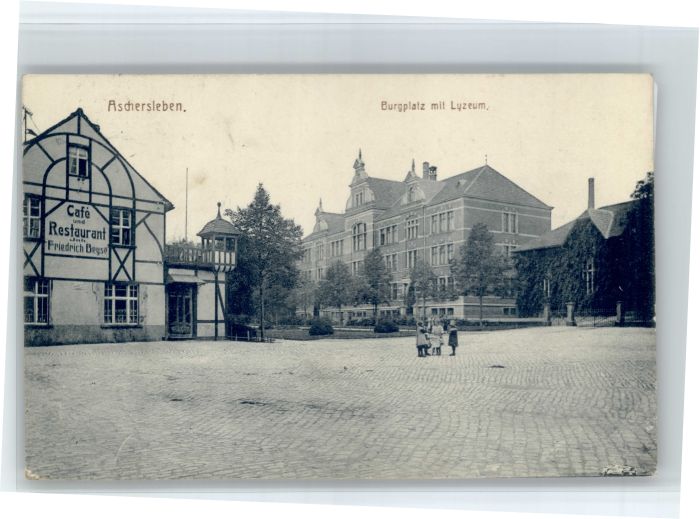 Aschersleben Burgplatz Lyzeum