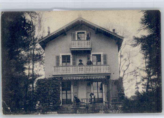 Collonges Les Rosiers