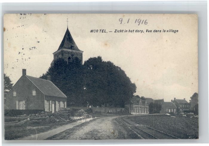 Wortel Zicht in het Dorp Vue dans le Village