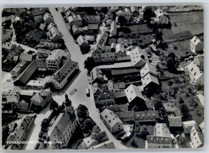 Konradsreuth Oberfranken Fliegeraufnahme Marktplatz