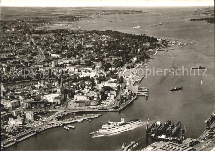 Kiel Fliegeraufnahme Hafen