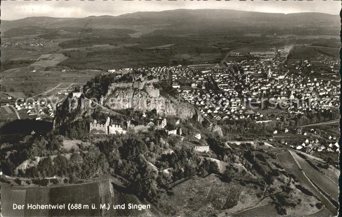 Hohentwiel Fliegeraufnahme Burg mit Singen