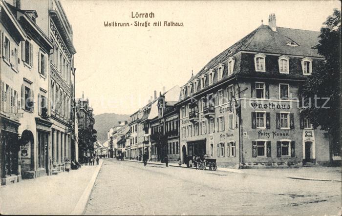Loerrach Wallbrunnstrasse mit Rathaus
