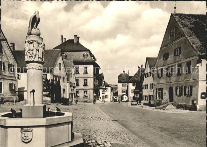 Monheim Schwaben Brunnen Torbogen