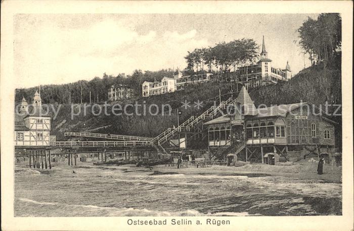 Sellin Ruegen Seebruecke Treppe Strand