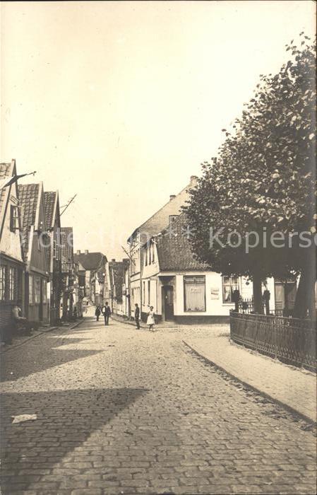 Schleswig Holstein Dorfpartie Strasse