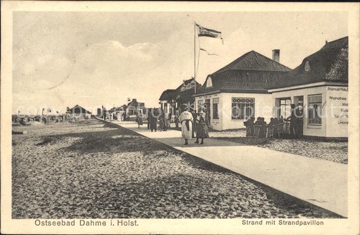 Dahme Ostseebad Strand mit Strandpavillon