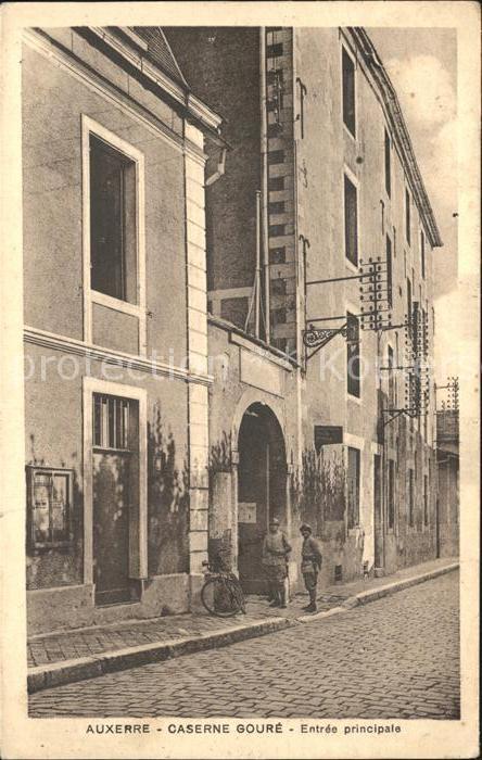 Auxerre Caserne Goure Entree principale